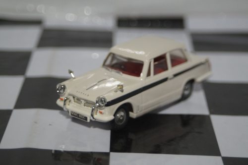 Vanguard triumph herald white va50008 1:43 scale