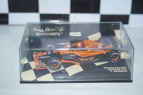 Minichamps Arrows Asiatech A22 E. Bernoldi 1:43