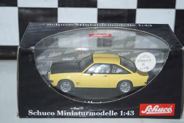 Schuco opel manta b gt/e 1:43 ref 02761