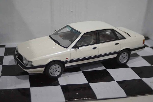 Otto audi 200 quattro 20v 1989 white 1:18 ot408