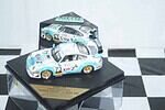 Vitesse porsche 911gt2 #73 le mans 1998 1:43 ref v98175(broken lid)