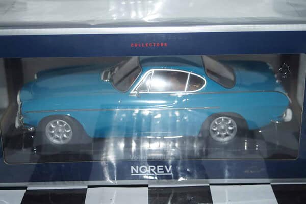 Norev volvo 1800 s 1969 medium blue 1:18 scale 188702