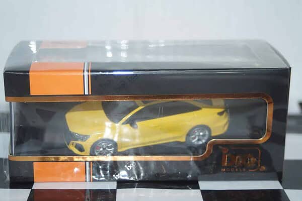 Ixo audi rs 3 limousine yellow 2022 1:43 moc332.22