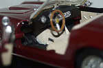Hotwheels ferrari 250 gt california spider maroon 1:18th ref 25727