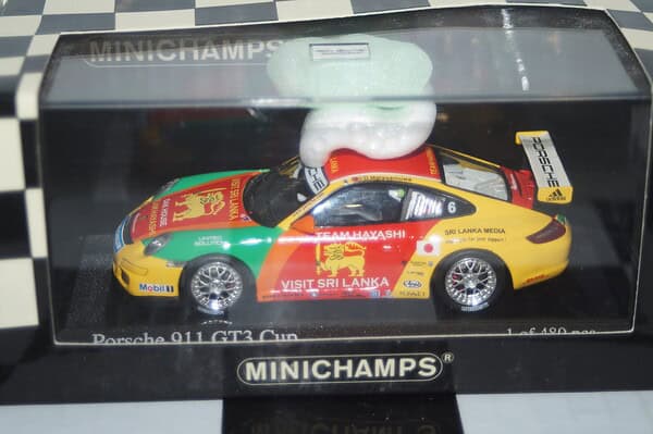 Minichamps porsche 911 gt3 cup asia 2007 malagamuwa #6,400 0476406,1:43