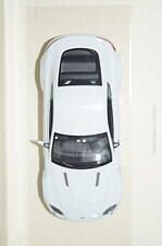 Minichamps aston martin v8 vantage 2005 white 1:43 436 137420