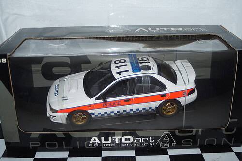 Subaru impreza police car 1:18 diecast autoart 78651