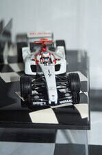 Minichamps ferrari testcar fiorano 1998 m.schumacher 510 984300 1:43