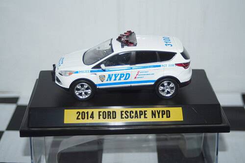 Greenlight ford escape nypd 2014 1:43 diecast 86070