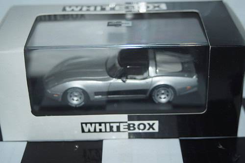 Whitebox chevrolet corvette c3 silver 1980 diecast 1/43 scale wb118