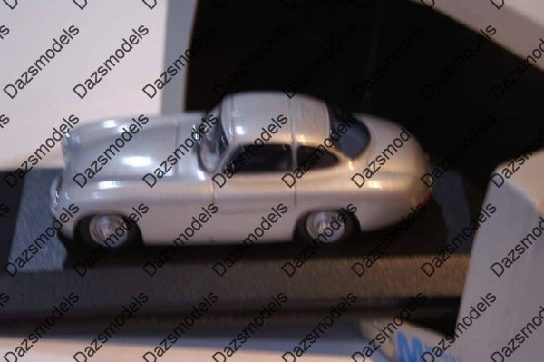 ModelsMaxMercedesBenzSLSilver: