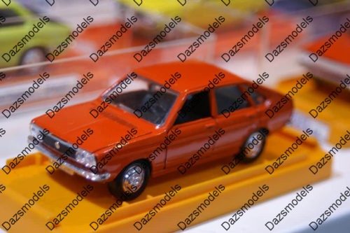 Schuco VW Passat Hatch 1:43 scale diecast 301 614